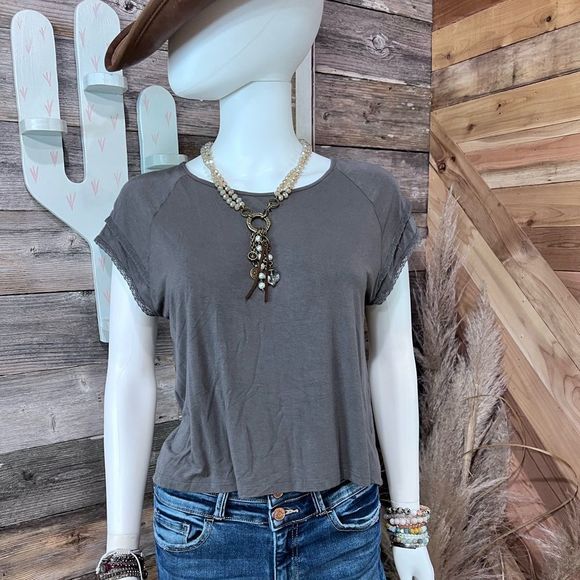 EUCÂ American Eagle Cropped Wide Neck Tee Super Softđź’— - Picture 2 of 5